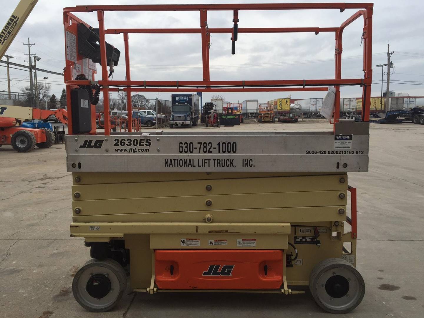 2012 Electric JLG 2630ES Slab