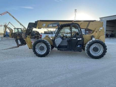 For Rent 9000 lbs - 43' lift -  Diesel