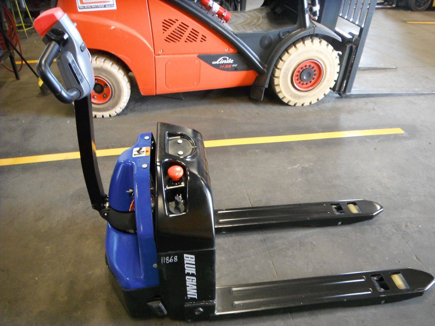 2016 Electric Blue Giant EPJ40 Electric Walkie Pallet Jack