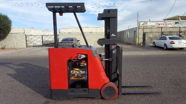 2006 Electric Raymond R30c30tt Electric Stand Up End Control Docker