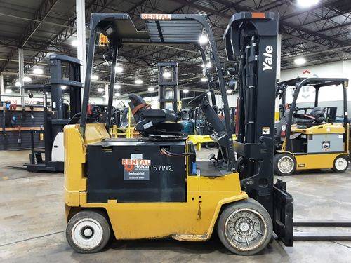 For Rent 8000 lbs - 206" lift -  Electric - Indoor Warehouse