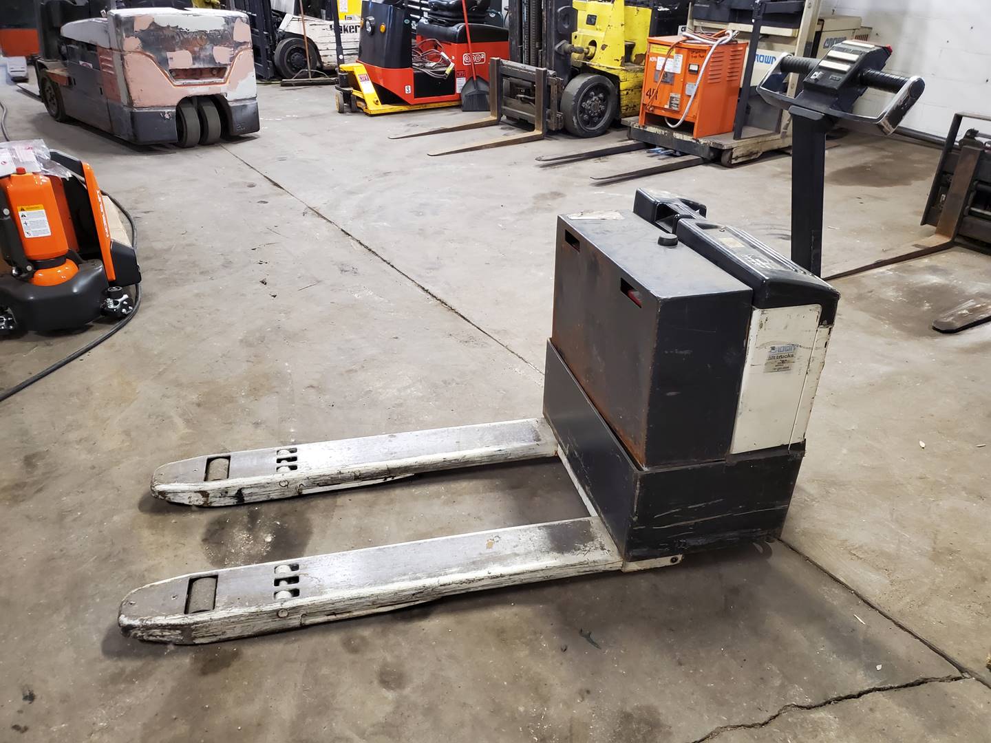 2012 CROWN PC4500-80 DOUBLE PALLET JACK RIDER 8' FORKS 3 UNITS AVAIL FREE SHIP 