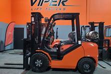 2021 Viper Lift Trucks FY30