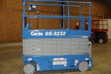 2008 Genie GS3232