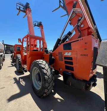 For Rent 8000 lbs - 42' lift -  Diesel