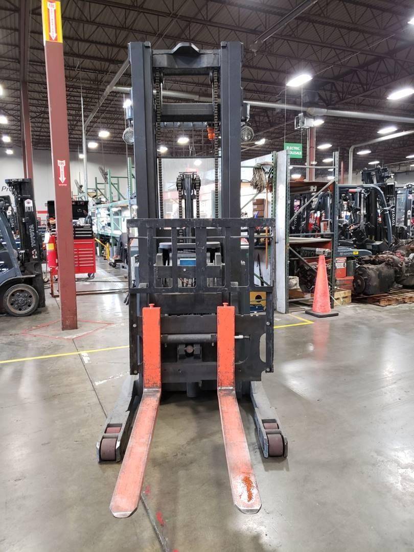 2013 Electric Toyota 8BRU23 Electric Narrow Aisle Single Reach