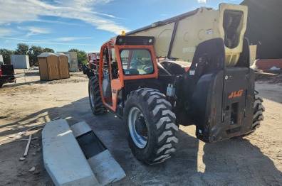 For Rent 12000 lbs - 55' lift -  Diesel