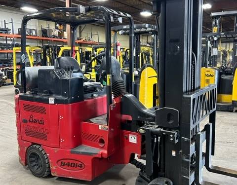 For Rent 4000 lbs - 276" lift -  Electric - Indoor Warehouse