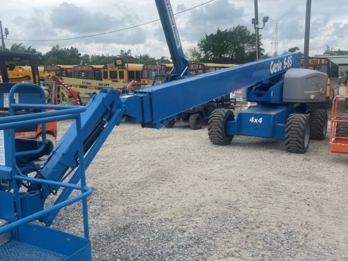 For Rent 85' lift -  Diesel - Outdoor Rough Terrain