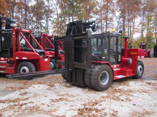 For Rent 40000 lbs - 228" lift -  Diesel - Indoor/Outdoor Pneumatic Tires