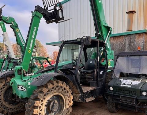 For Rent 9000 lbs - 42' lift -  Diesel