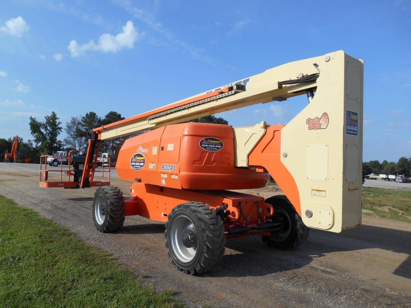 2014 Diesel JLG 800AJ Articulated Boom