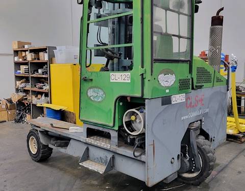 For Rent 12000 lbs - 213" lift - Gas/Propane - Outdoor Pneumatic Tires