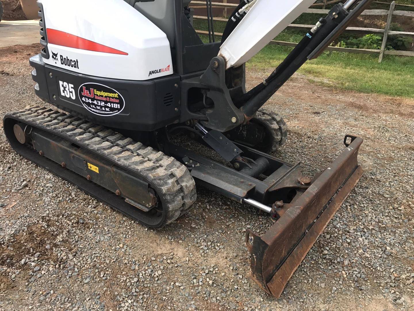2015 Bobcat E35 Earth Moving and Construction