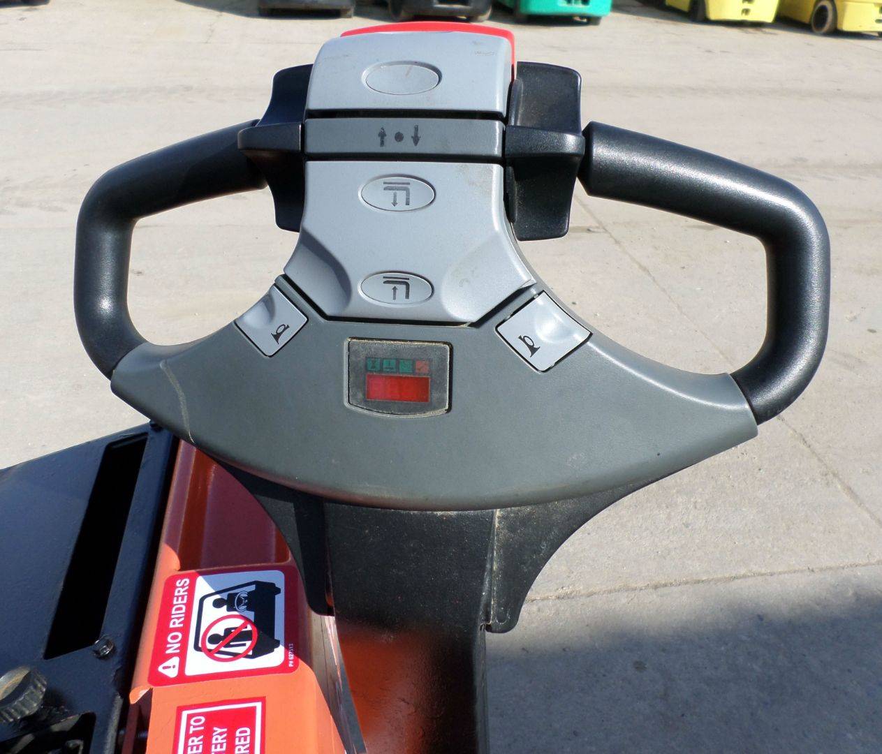 2014 Electric Toyota 7HBW23 Electric Walkie Pallet Jack