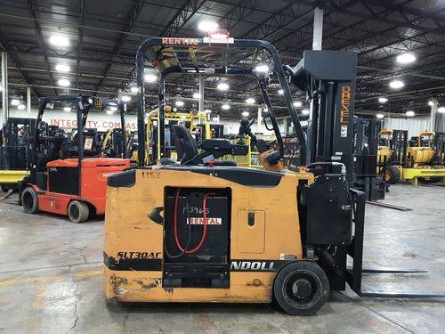 For Rent 3000 lbs - 258" lift -  Electric - Indoor Warehouse