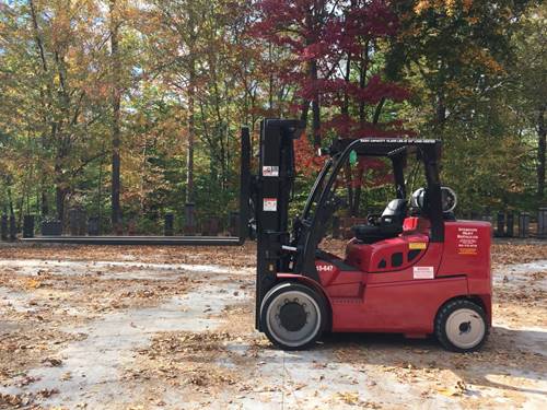 For Rent 15000 lbs - 234" lift - Gas/Propane - Indoor Warehouse