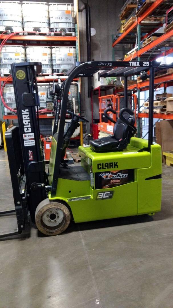 2015 Electric Clark TMX25 Electric 3 Wheel Sit Down