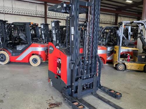 For Rent 3500 lbs - 270" lift -  Electric - Indoor Warehouse
