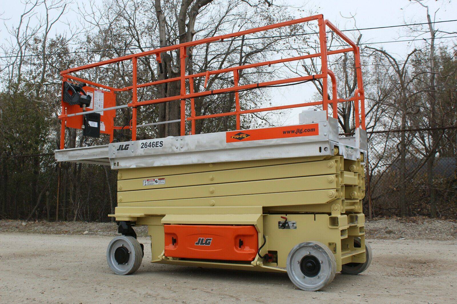 2008 Electric JLG 2646ES Slab