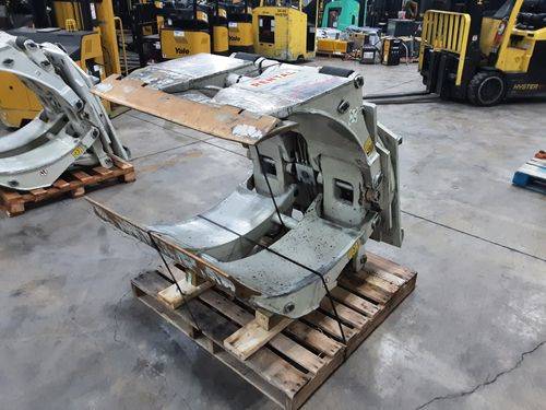 For Rent  Paper Roll Clamps - Class IV