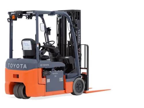 For Rent 4000 lbs - 189" lift -  Electric -  Electric 3 Wheel Sit Down