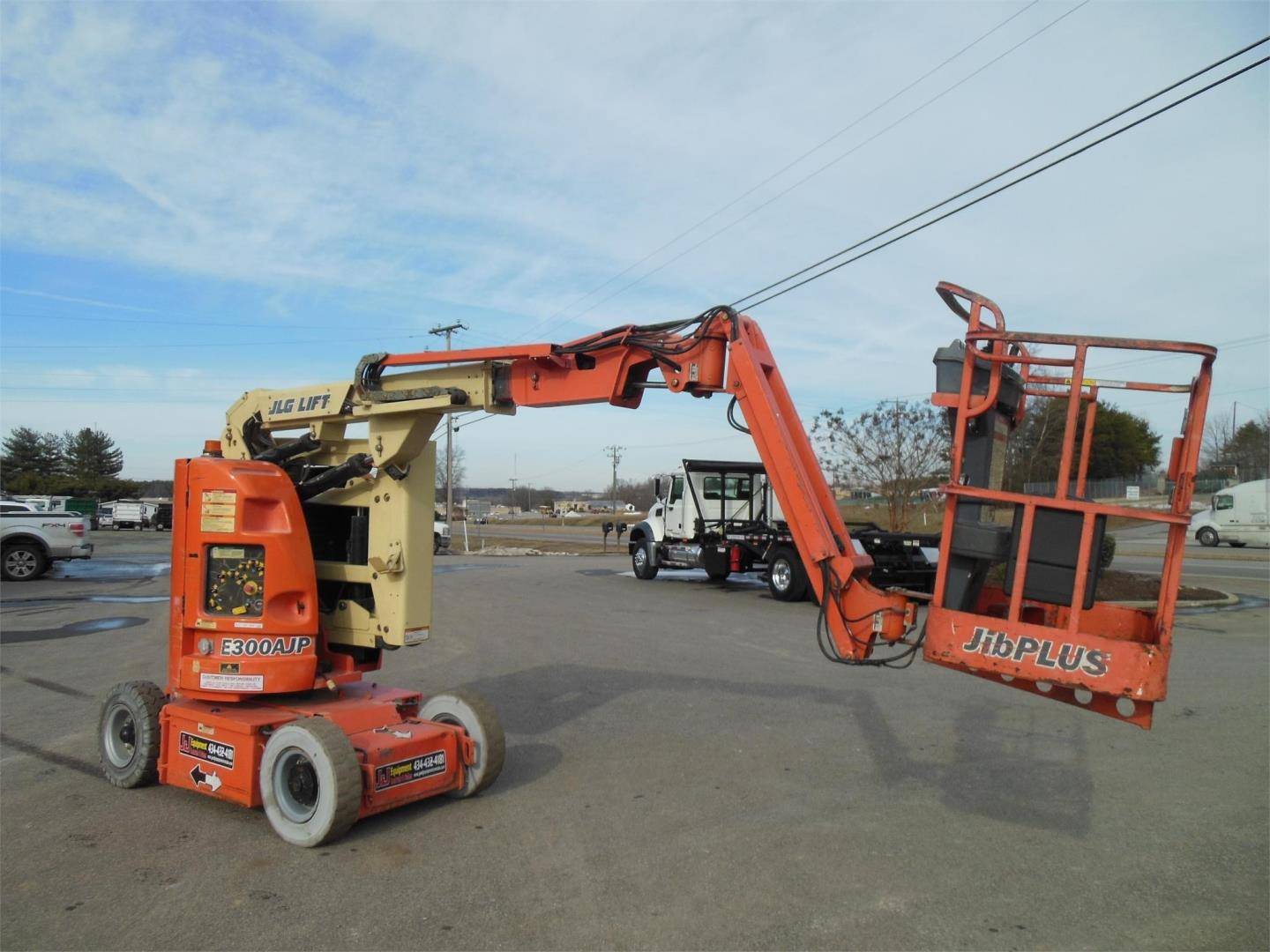 2002 Electric JLG E300AJP Articulated Boom