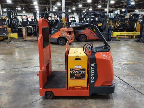 For Rent  Personnel & Burden Carriers -  Electric