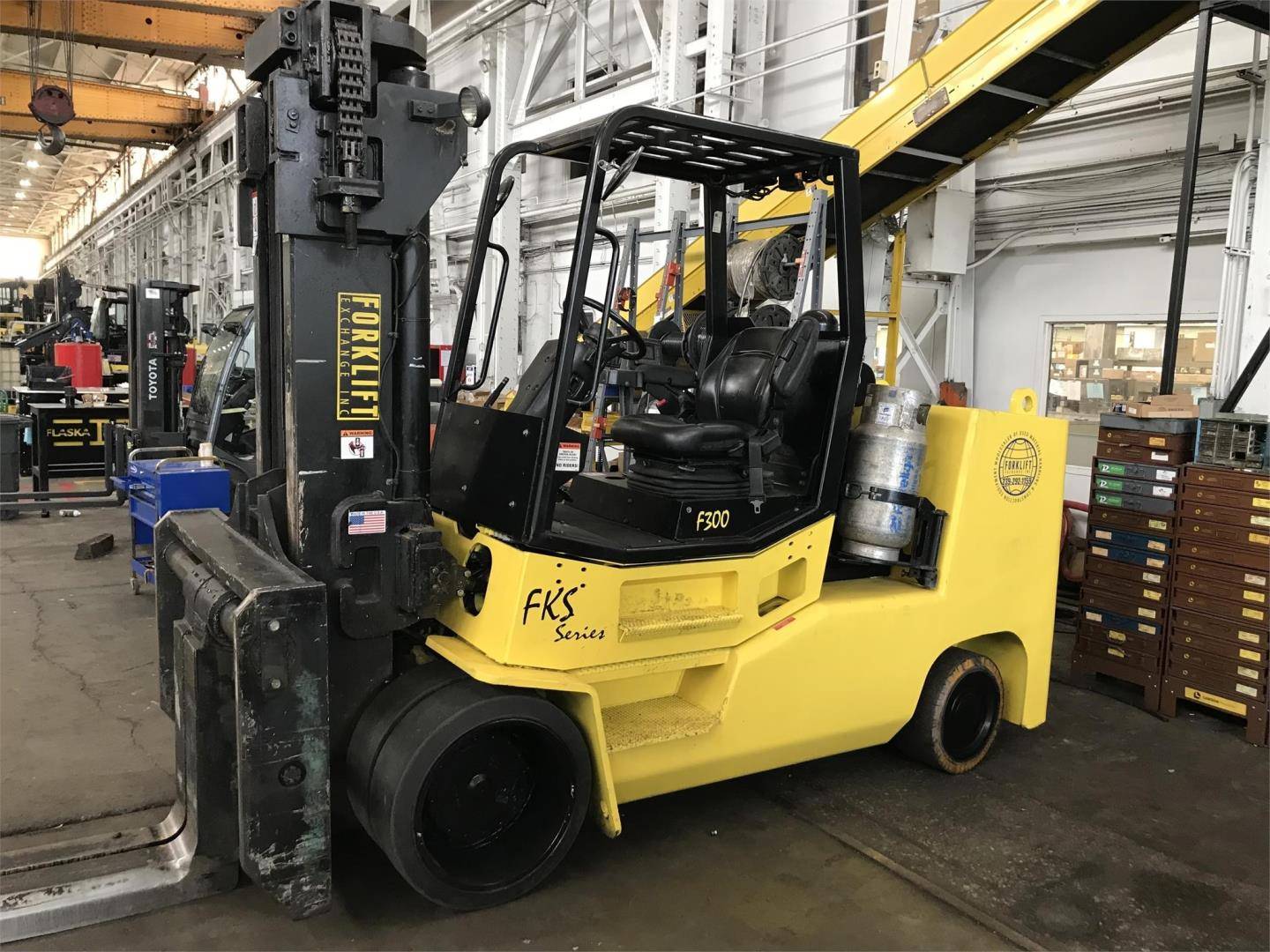 2013 LP Gas Hoist Liftruck F300 Cushion Tire 4 Wheel Sit Down (Indoor