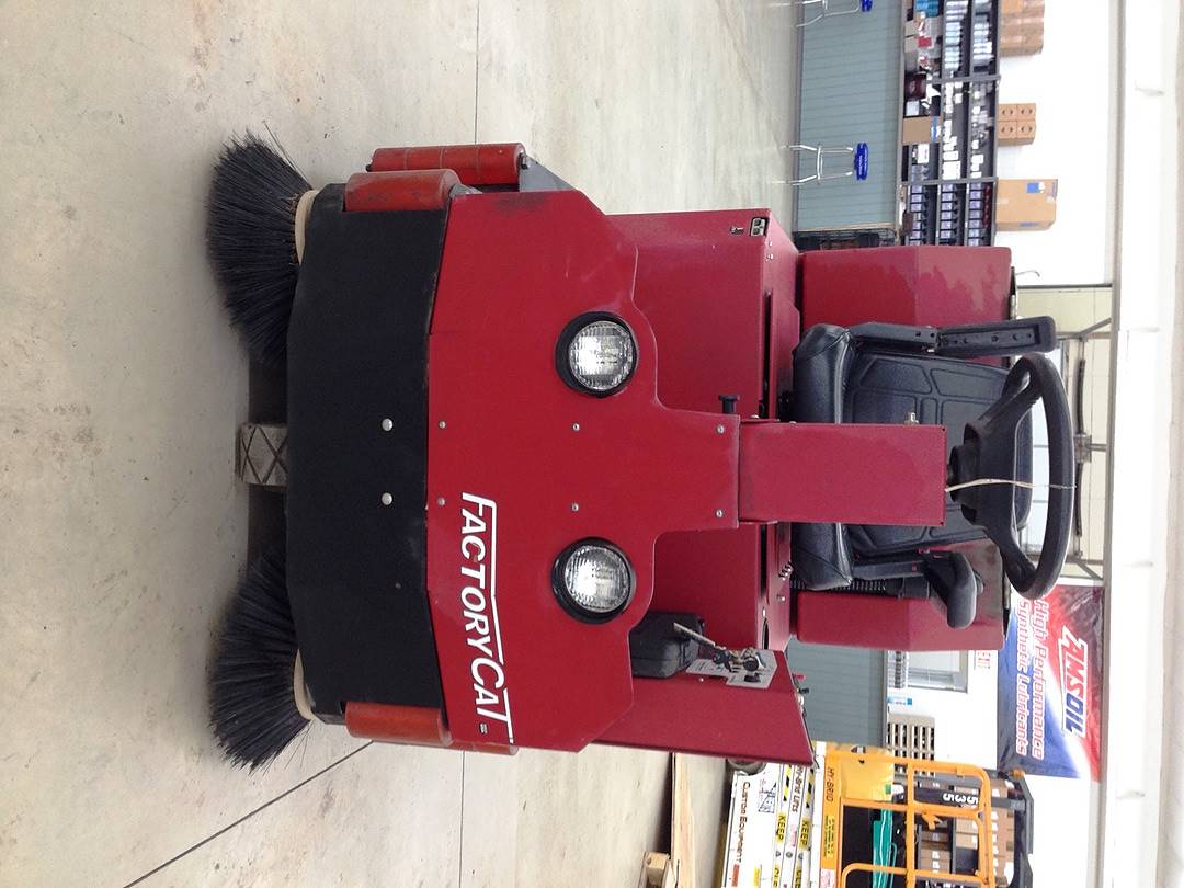 2009 Factory Cat XR 40C Forklift Component Parts, Exterior