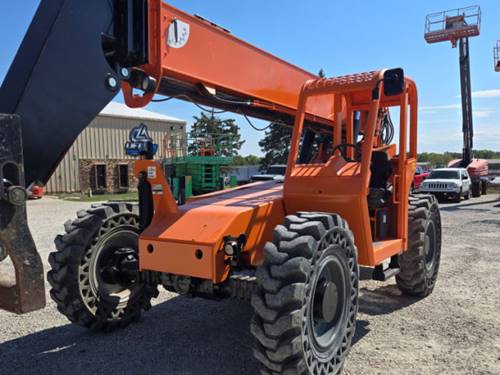For Rent 6000 lbs - 42' lift -  Diesel