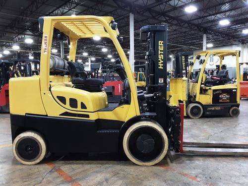 For Rent 15500 lbs - 95" lift - Gas/Propane - Indoor Warehouse