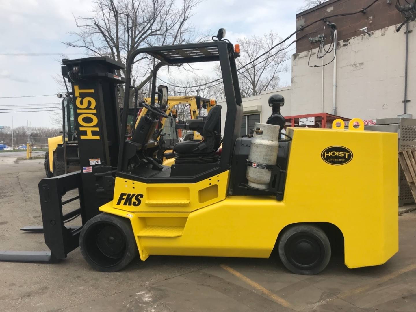 2013 LP Gas Hoist Liftruck F30030 Cushion Tire 4 Wheel Sit Down