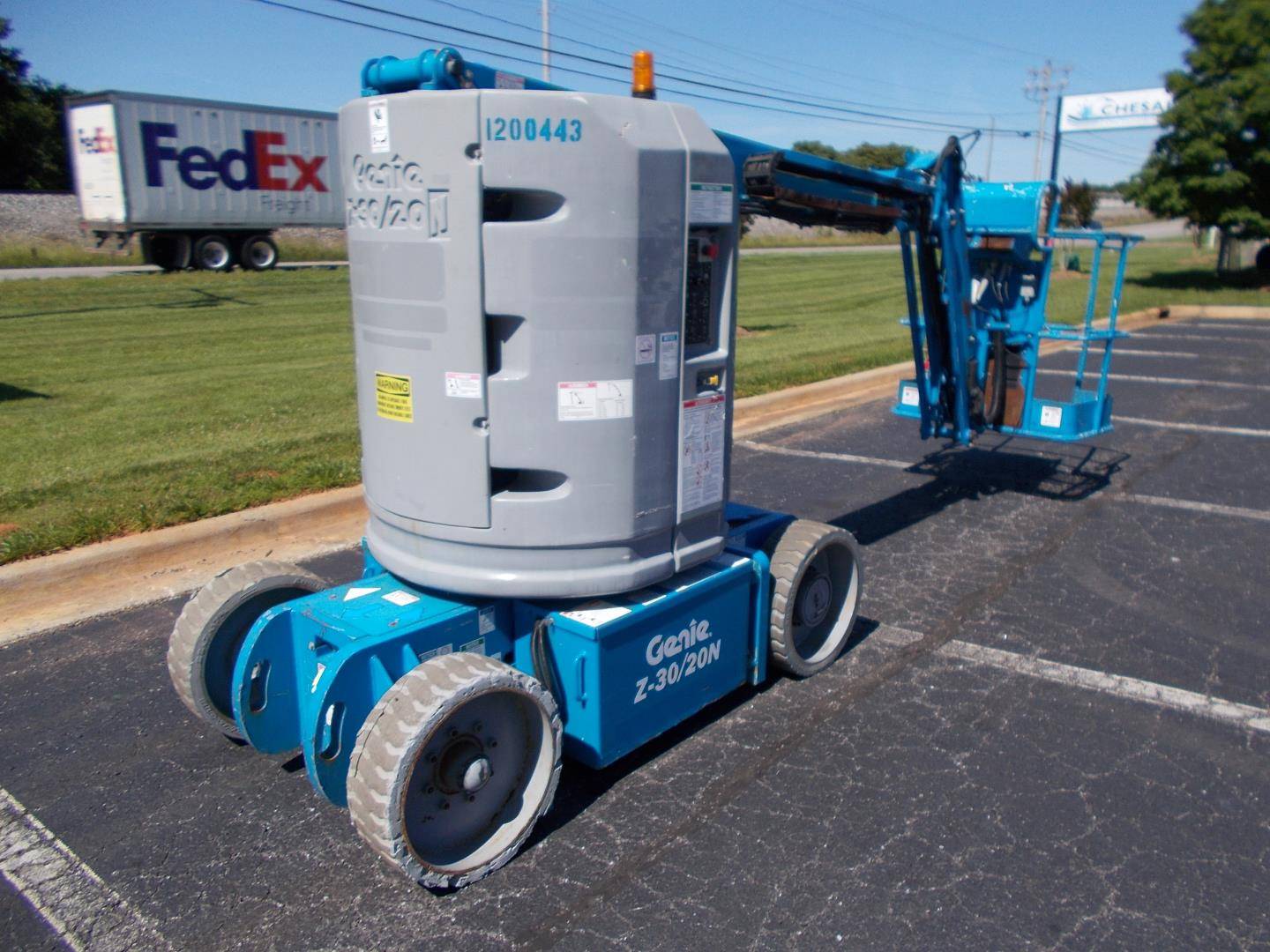 2011 Electric Genie Z30/20N Articulated Boom