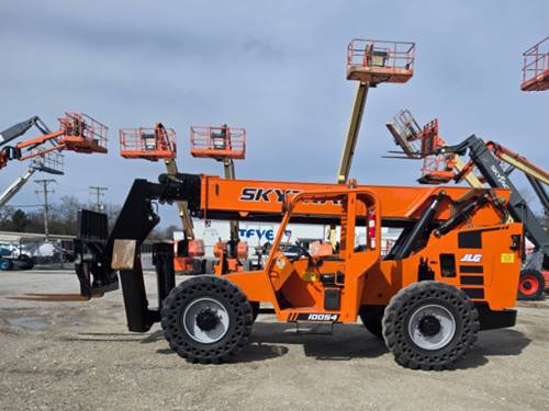 For Rent 10000 lbs - 54' lift -  Diesel