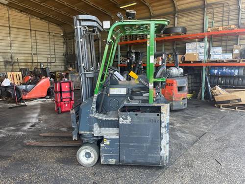 For Rent 6000 lbs - 220" lift -  Electric - Indoor Warehouse
