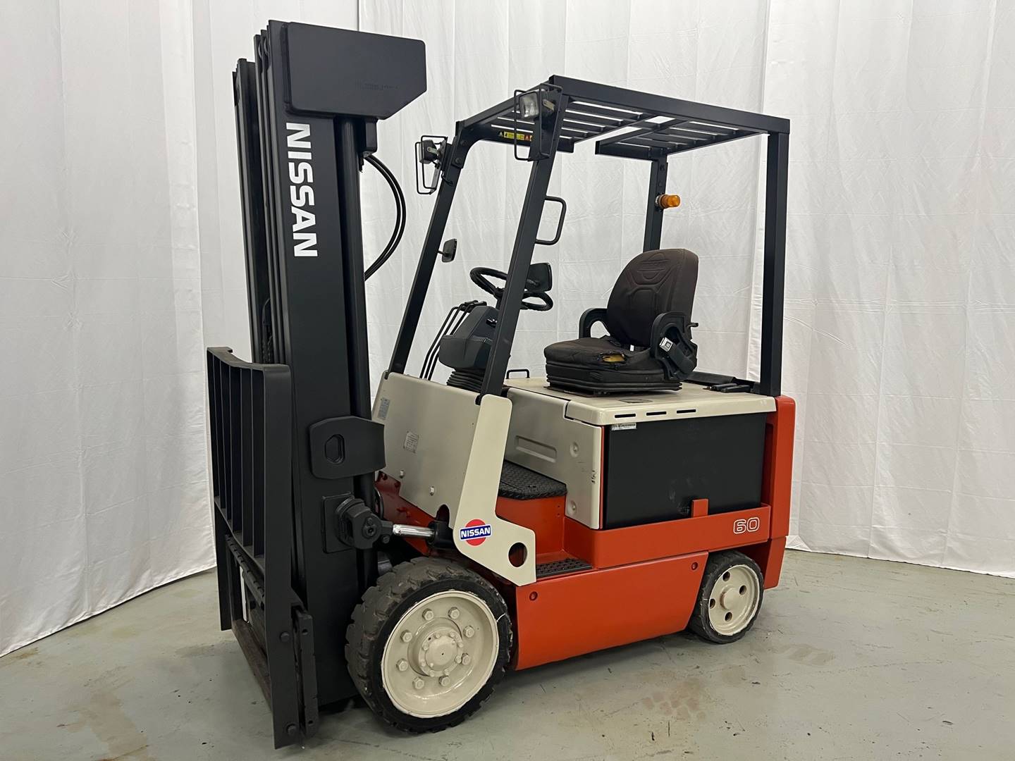 2003 Electric Nissan Electric 4 Wheel Sit Down | Eliftruck
