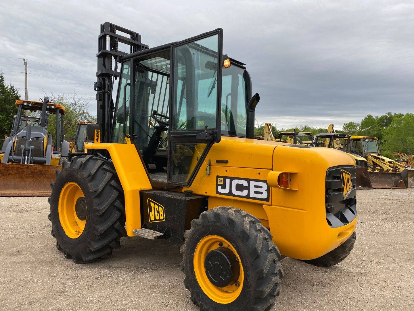 2013 JCB 930 Rough Terrain (Vertical Mast)