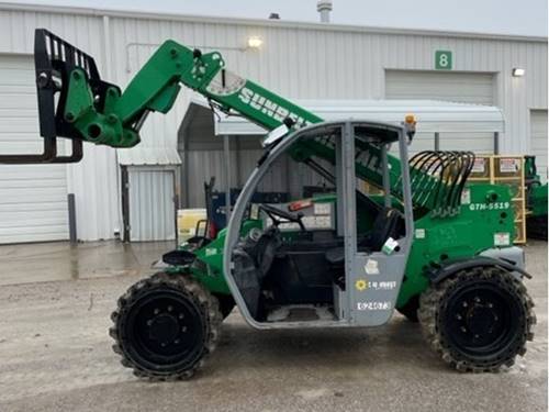 For Rent 5500 lbs - 19' lift -  Diesel