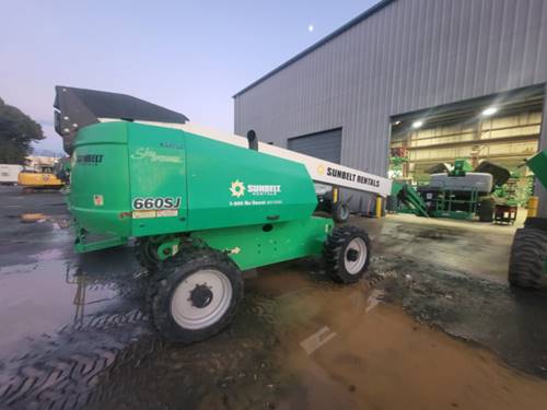 For Rent 66' lift -  Diesel - Outdoor Rough Terrain