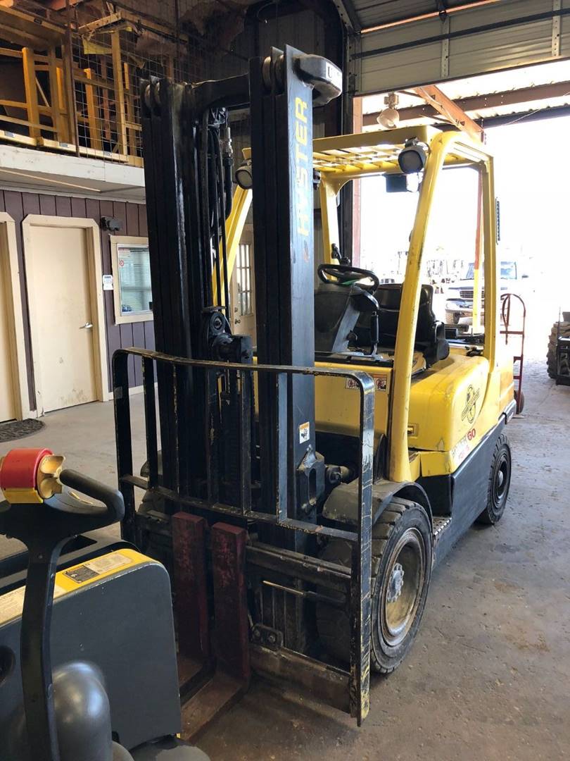 2007 LP Gas Hyster H60FT Pneumatic Tire 4 Wheel Sit Down