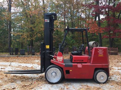 For Rent 15500 lbs - 269" lift - Gas/Propane - Indoor Warehouse
