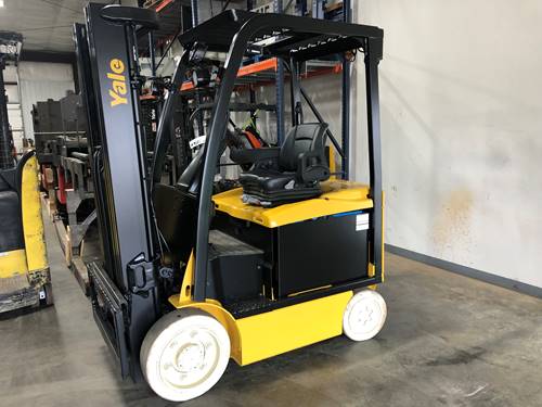 For Rent 5000 lbs - 200" lift - Indoor Warehouse