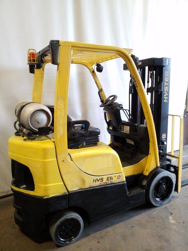 2017 LP Gas Hyster S50FT Cushion Tire 4 Wheel Sit Down (Indoor Warehouse)