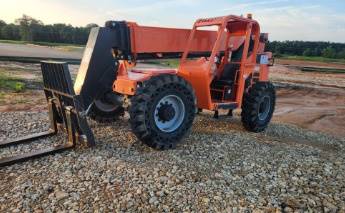 For Rent 8000 lbs - 42' lift -  Diesel