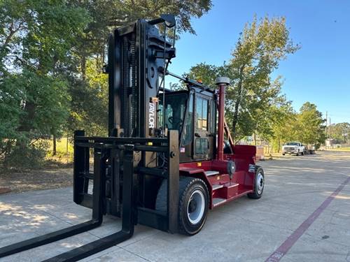 For Rent 35000 lbs - 156" lift - Indoor/Outdoor Pneumatic Tires