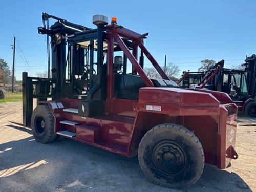 For Rent 35000 lbs - 132" lift -  Diesel - Indoor/Outdoor Pneumatic Tires