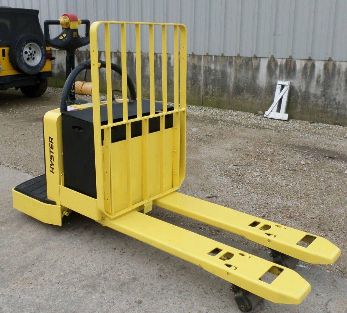 2010 Electric Hyster B60ZAC Electric Walkie/Rider Pallet Jack