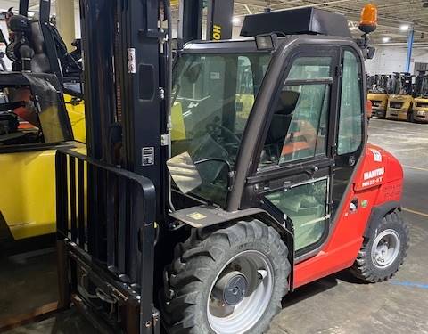 For Rent 5000 lbs - 185" lift -  Diesel - Outdoor Rough Terrain
