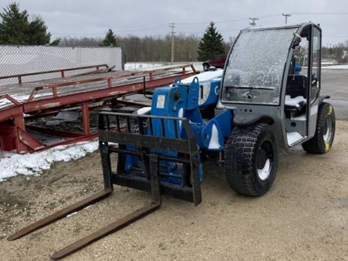 For Rent 5500 lbs - 19' lift -  Diesel